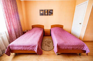 Гостиница На Вайнера Первоуральск Двухместный номер с 2 отдельными кроватями-2